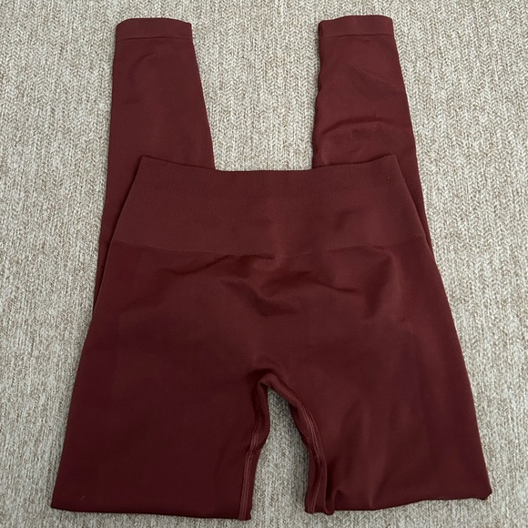 Alphalete Amplify Leggings - Picture 2 of 6